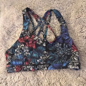 Lululemon flower workout top